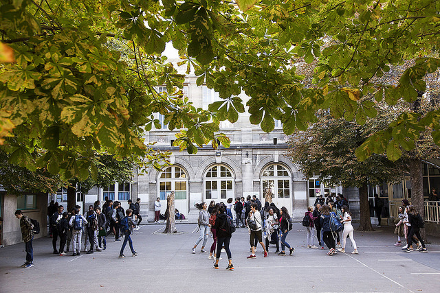 Cour de récréation JBC